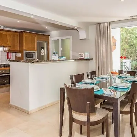 Apartment Apartamento Lujo En Complejo Alanda Club